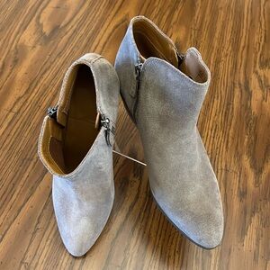 Frye Judith Double Zip Ankle Bootie Taupe Suede Pointed Toe Size 10M